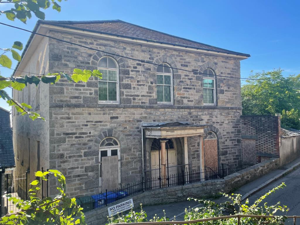 Lot: 119 - METHODIST CHURCH WITH POTENTIAL -